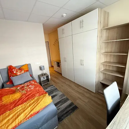 Gm In Laatzen Bei Guest house Hannover