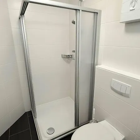 Gm In Laatzen Bei 3* ハノーファー