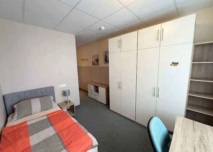 Gm In Laatzen Bei 招待所